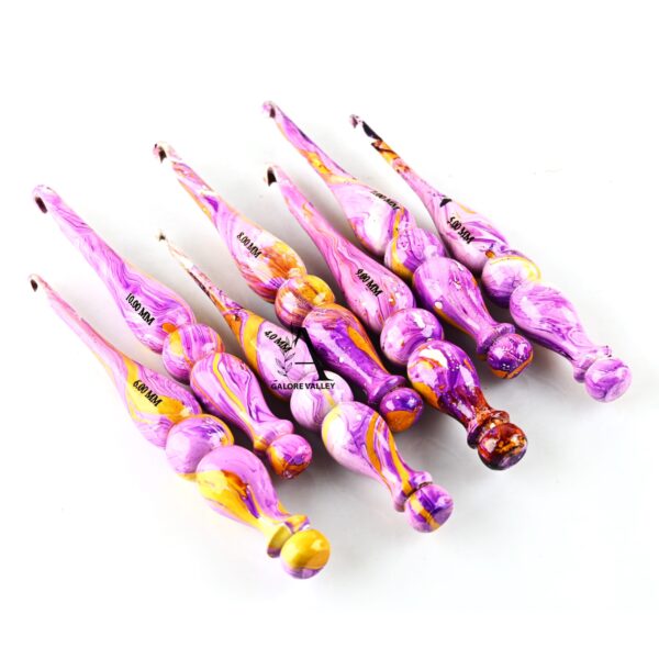 Ergonomic Wooden Crochet Hooks Set of 7 ( 4 MM to 10 MM ) | Vibrant Colored Crochet hooks | Light weight Hooks with Large Yarn Storage Bowl