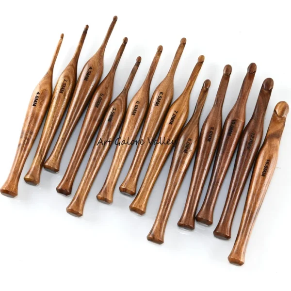 Wooden Ergonomic Crochet Hooks Hooks 3.5 MM to 16 MM, Set of 13 Yarn Crochet Hooks & Crochet Storage Stand Useful Gift for crochet Lovers